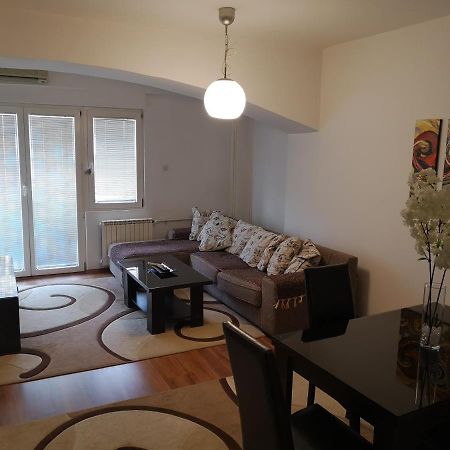 Hello Apartment Skopje Ngoại thất bức ảnh