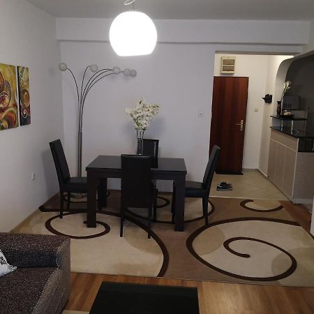 Hello Apartment Skopje Ngoại thất bức ảnh