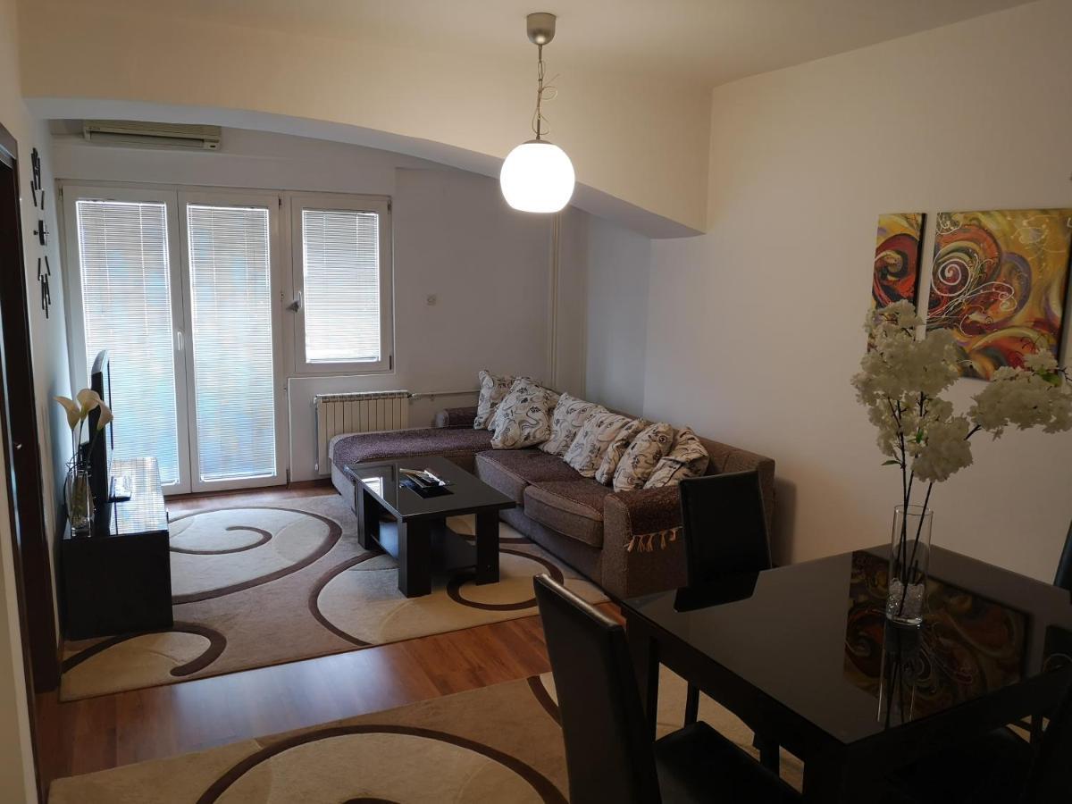 Hello Apartment Skopje Ngoại thất bức ảnh