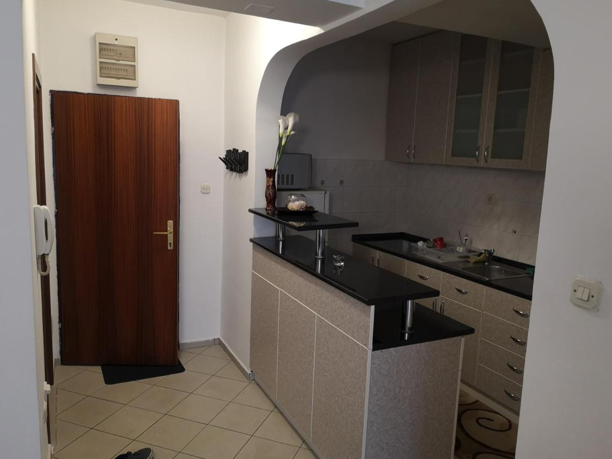 Hello Apartment Skopje Ngoại thất bức ảnh
