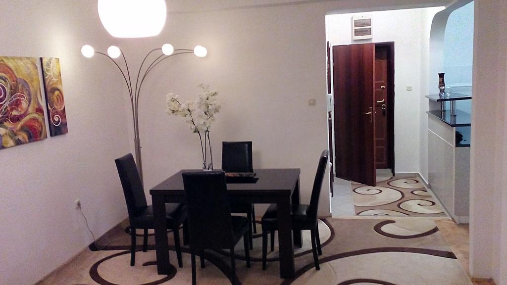 Hello Apartment Skopje Ngoại thất bức ảnh