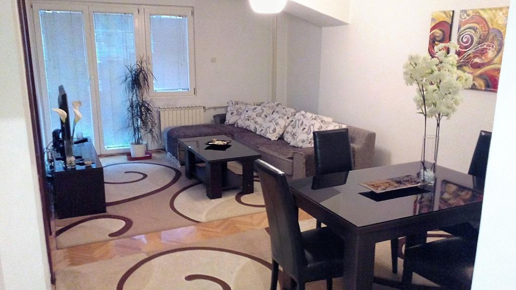 Hello Apartment Skopje Ngoại thất bức ảnh